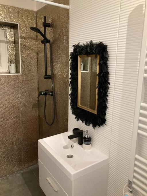 Downtown Island Apartment 부다페스트 외부 사진