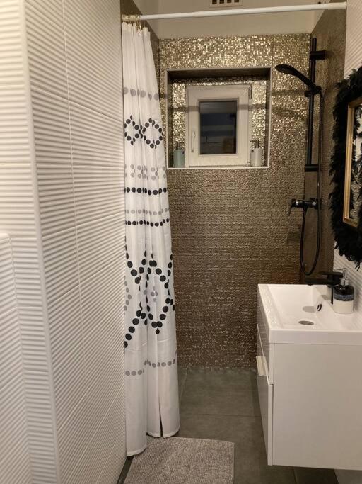 Downtown Island Apartment 부다페스트 외부 사진